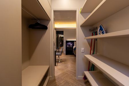 Apartamento à venda com 80m², 2 quartos e 1 vaga Apartamento à venda com 80m², 2 quartos e 1 vagaSuíte