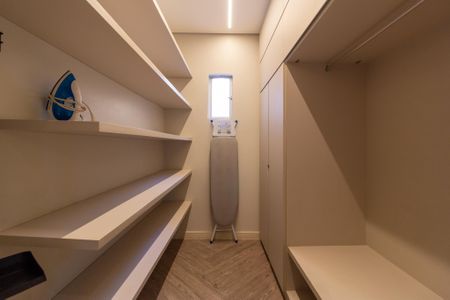 Apartamento à venda com 80m², 2 quartos e 1 vaga Apartamento à venda com 80m², 2 quartos e 1 vagaSuíte