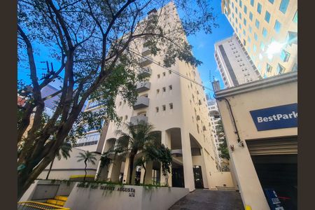 Apartamento à venda com 80m², 2 quartos e 1 vaga Apartamento à venda com 80m², 2 quartos e 1 vagaFachada