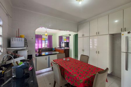 Casa para alugar com 159m², 3 quartos e 6 vagas Casa para alugar com 159m², 3 quartos e 6 vagasCozinha