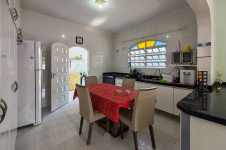 Casa para alugar com 159m², 3 quartos e 6 vagas Casa para alugar com 159m², 3 quartos e 6 vagasCozinha