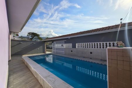 Casa para alugar com 159m², 3 quartos e 6 vagas Casa para alugar com 159m², 3 quartos e 6 vagasPiscina