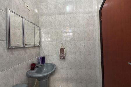 Casa para alugar com 159m², 3 quartos e 6 vagas Casa para alugar com 159m², 3 quartos e 6 vagasBanheiro da Suíte