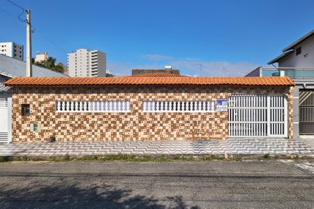 Casa para alugar com 159m², 3 quartos e 6 vagas Casa para alugar com 159m², 3 quartos e 6 vagasFachada