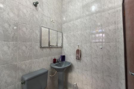 Casa para alugar com 159m², 3 quartos e 6 vagas Casa para alugar com 159m², 3 quartos e 6 vagasBanheiro da Suíte