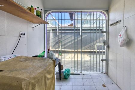 Casa para alugar com 159m², 3 quartos e 6 vagas Casa para alugar com 159m², 3 quartos e 6 vagasÁrea de Serviço