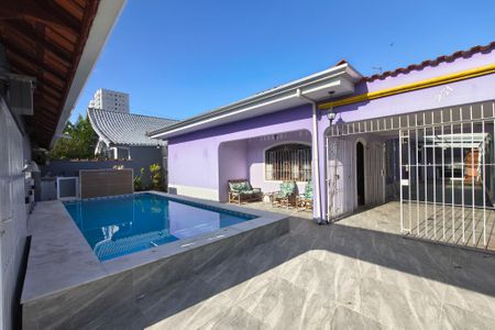 Casa para alugar com 159m², 3 quartos e 6 vagas Casa para alugar com 159m², 3 quartos e 6 vagasPiscina