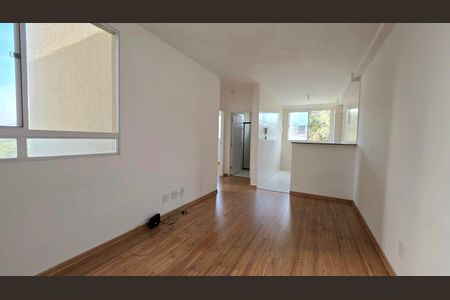 Sala de apartamento para alugar com 2 quartos, 43m² em Central Park, Vespasiano