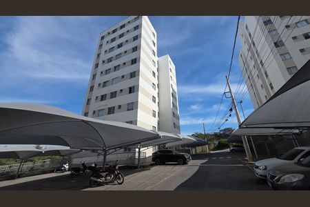 Apartamento para alugar com 43m², 2 quartos e 1 vaga Apartamento para alugar com 43m², 2 quartos e 1 vagaFachada