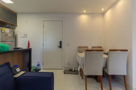 Apartamento à venda com 40m², 2 quartos e 1 vaga Apartamento à venda com 40m², 2 quartos e 1 vagaSala