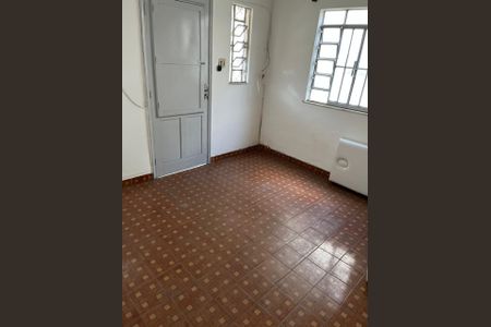Casa para alugar com 70m², 3 quartos e 4 vagas