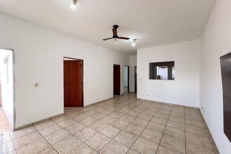 Casa para alugar com 130m², 3 quartos e 2 vagas