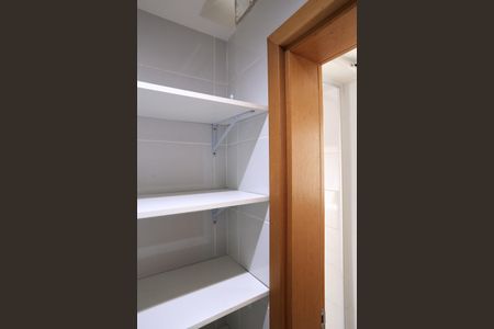 Apartamento para alugar com 82m², 3 quartos e 2 vagasBanheiro de serviço