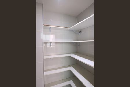 Apartamento para alugar com 82m², 3 quartos e 2 vagasBanheiro de serviço