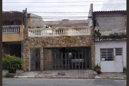 Casa à venda com 174m², 3 quartos e 2 vagas