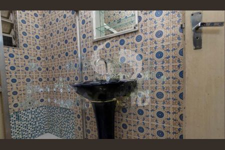 Casa à venda com 174m², 3 quartos e 2 vagas