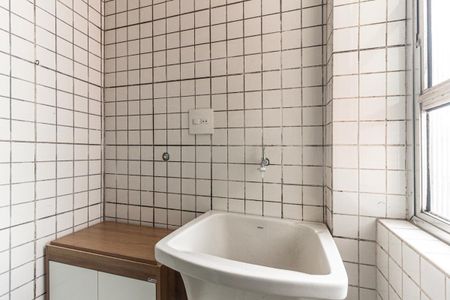 Banheiro de kitnet/studio para alugar com 1 quarto, 40m² em Campos Elíseos, São Paulo