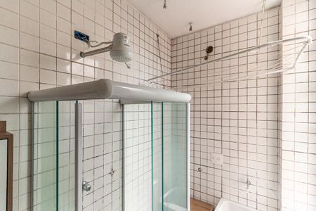 Banheiro de kitnet/studio para alugar com 1 quarto, 40m² em Campos Elíseos, São Paulo