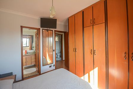 Apartamento à venda com 79m², 3 quartos e 2 vagas Apartamento à venda com 79m², 3 quartos e 2 vagasQuarto Suíte