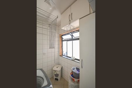 Apartamento à venda com 79m², 3 quartos e 2 vagas Apartamento à venda com 79m², 3 quartos e 2 vagasÁrea de Serviço