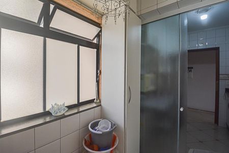 Apartamento à venda com 79m², 3 quartos e 2 vagas Apartamento à venda com 79m², 3 quartos e 2 vagasÁrea de Serviço