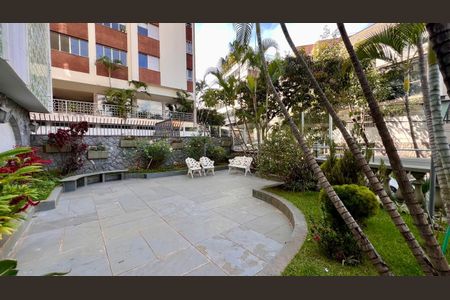 Apartamento à venda com 160m², 4 quartos e 1 vagaFachada