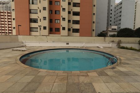 Apartamento à venda com 32m², 1 quarto e 1 vagaÁrea comum - Piscina