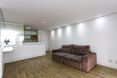 Apartamento à venda com 70m², 2 quartos e 1 vaga Apartamento à venda com 70m², 2 quartos e 1 vagaSala