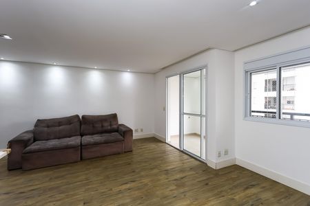 Apartamento à venda com 70m², 2 quartos e 1 vaga Apartamento à venda com 70m², 2 quartos e 1 vagaSala