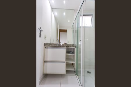 Apartamento à venda com 70m², 2 quartos e 1 vaga Apartamento à venda com 70m², 2 quartos e 1 vagaBanheiro da Suíte