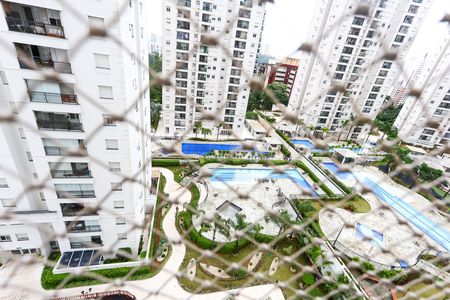 varanda vista de apartamento para alugar com 2 quartos, 70m² em Vila Suzana, São Paulo