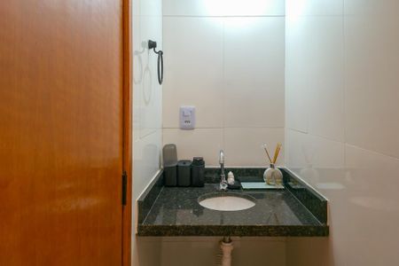 Casa de condomínio para alugar com 80m², 2 quartos e 1 vaga Casa de condomínio para alugar com 80m², 2 quartos e 1 vagaBanheiro