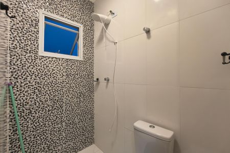 Casa de condomínio para alugar com 80m², 2 quartos e 1 vaga Casa de condomínio para alugar com 80m², 2 quartos e 1 vagaBanheiro