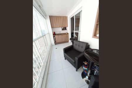 Apartamento à venda com 70m², 3 quartos e 2 vagasVaranda