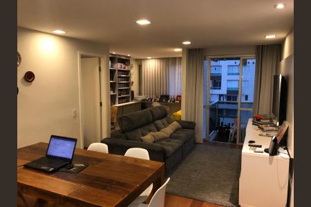 Apartamento à venda com 75m², 3 quartos e 2 vagas Apartamento à venda com 75m², 3 quartos e 2 vagasSala