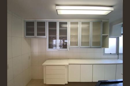 Apartamento à venda com 75m², 3 quartos e 2 vagas Apartamento à venda com 75m², 3 quartos e 2 vagasCozinha