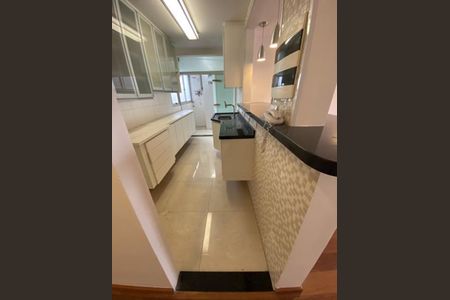 Apartamento à venda com 75m², 3 quartos e 2 vagas Apartamento à venda com 75m², 3 quartos e 2 vagasCozinha