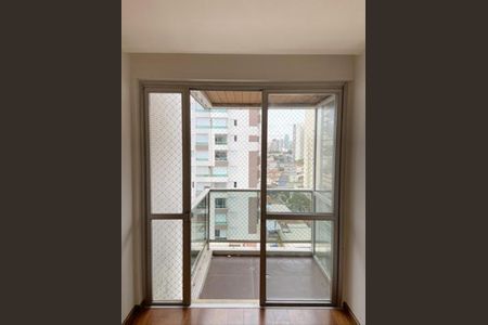 Apartamento à venda com 75m², 3 quartos e 2 vagas Apartamento à venda com 75m², 3 quartos e 2 vagasVaranda