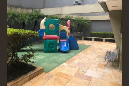 Apartamento à venda com 75m², 3 quartos e 2 vagas Apartamento à venda com 75m², 3 quartos e 2 vagasÁrea externa