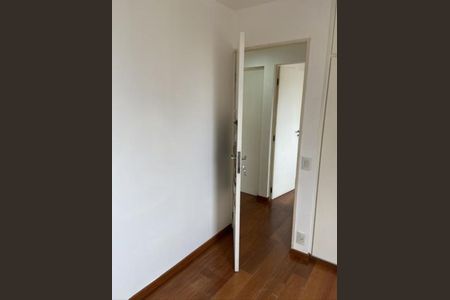 Apartamento à venda com 75m², 3 quartos e 2 vagas Apartamento à venda com 75m², 3 quartos e 2 vagasQuarto