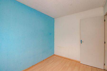Quarto 2 de apartamento para alugar com 2 quartos, 50m² em Mário Quintana, Porto Alegre