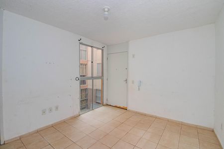 Sala de apartamento para alugar com 2 quartos, 50m² em Mário Quintana, Porto Alegre