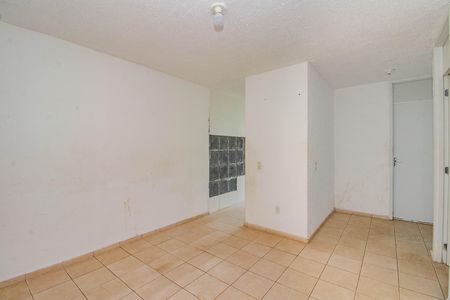 Sala de apartamento para alugar com 2 quartos, 50m² em Mário Quintana, Porto Alegre