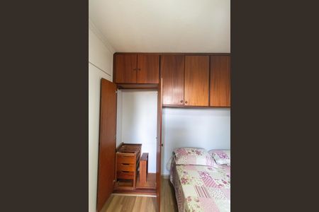 Apartamento para alugar com 78m², 3 quartos e 1 vaga Apartamento para alugar com 78m², 3 quartos e 1 vagaQuarto 02 - Armário