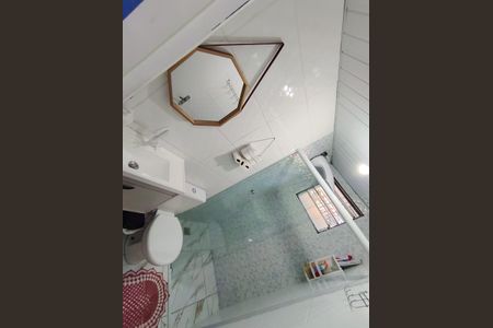 Apartamento à venda com 47m², 2 quartos e 1 vaga Apartamento à venda com 47m², 2 quartos e 1 vagaBanheiro