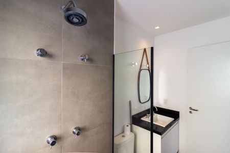 Studio para alugar com 35m², 1 quarto e 1 vaga Studio para alugar com 35m², 1 quarto e 1 vagaBanheiro