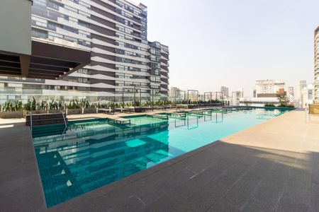 Studio para alugar com 35m², 1 quarto e 1 vaga Studio para alugar com 35m², 1 quarto e 1 vagaÁrea comum - Piscina