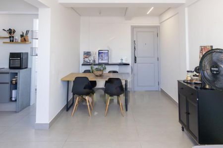 Apartamento à venda com 2 quartos, 60m² em Vila Paulista, São Paulo