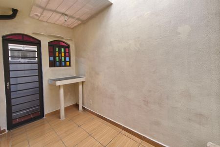 Casa para alugar com 177m², 3 quartos e 2 vagas Casa para alugar com 177m², 3 quartos e 2 vagasCorredor