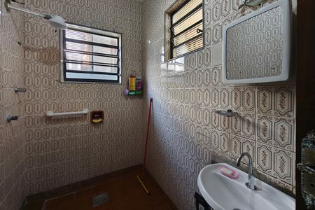 Casa para alugar com 177m², 3 quartos e 2 vagas Casa para alugar com 177m², 3 quartos e 2 vagasBanheiro